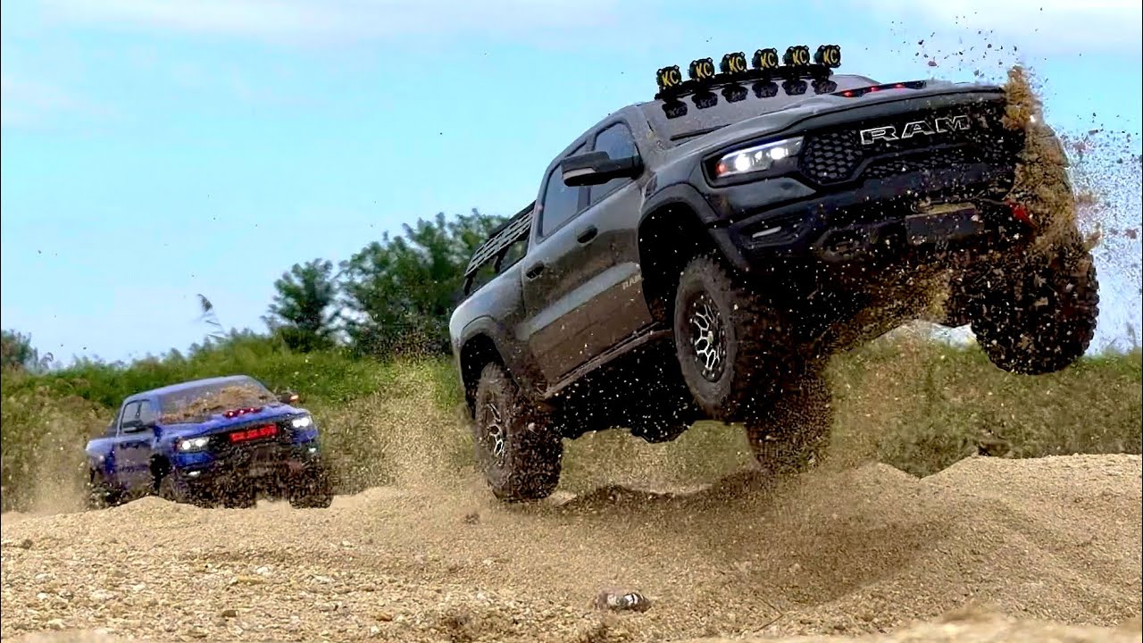 1/8 TRACTION HOBBY TRX RAM 1500|TANK300 winch Action Off-Road Driving 4X4 RC Car IFS movement