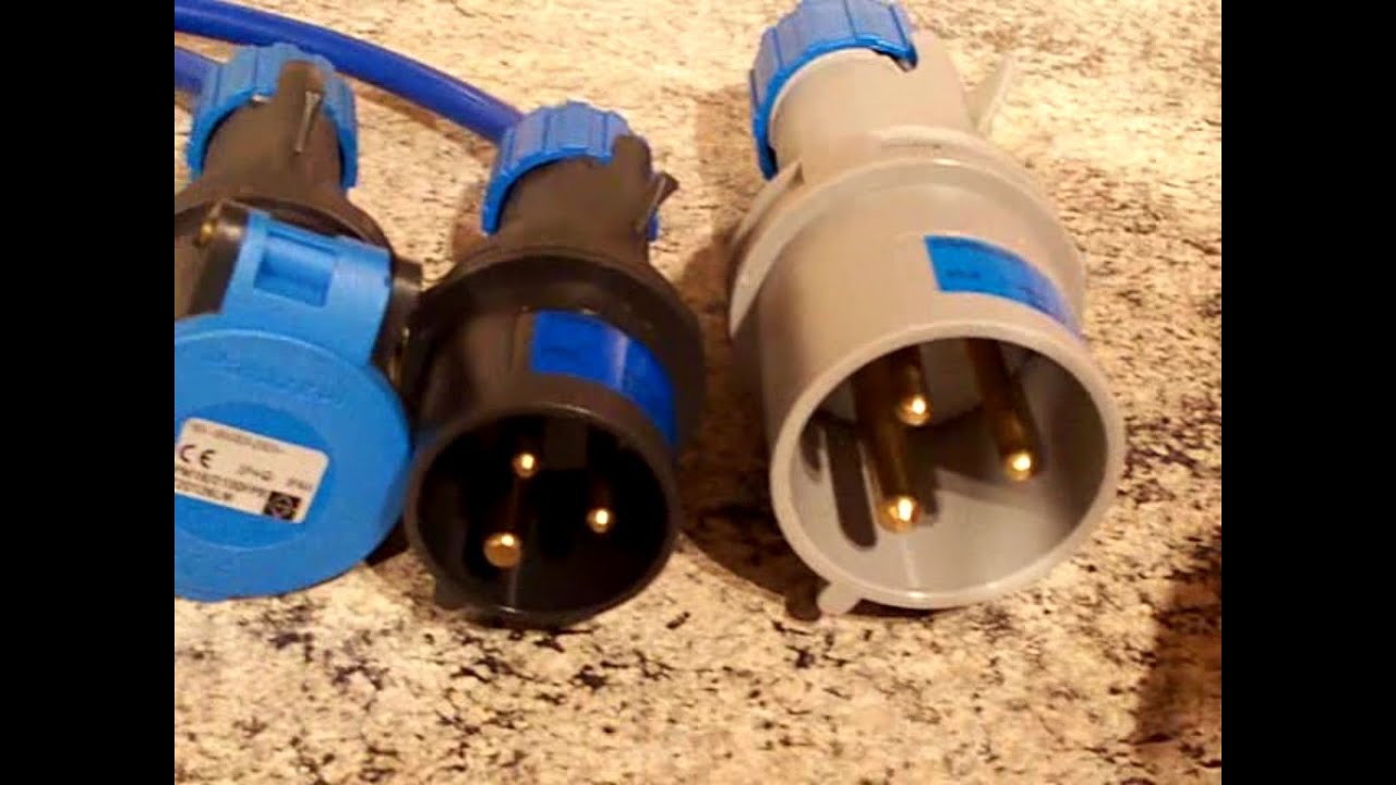 Plugs : 32A plugs (240v & 110v) BS EN 60309-2