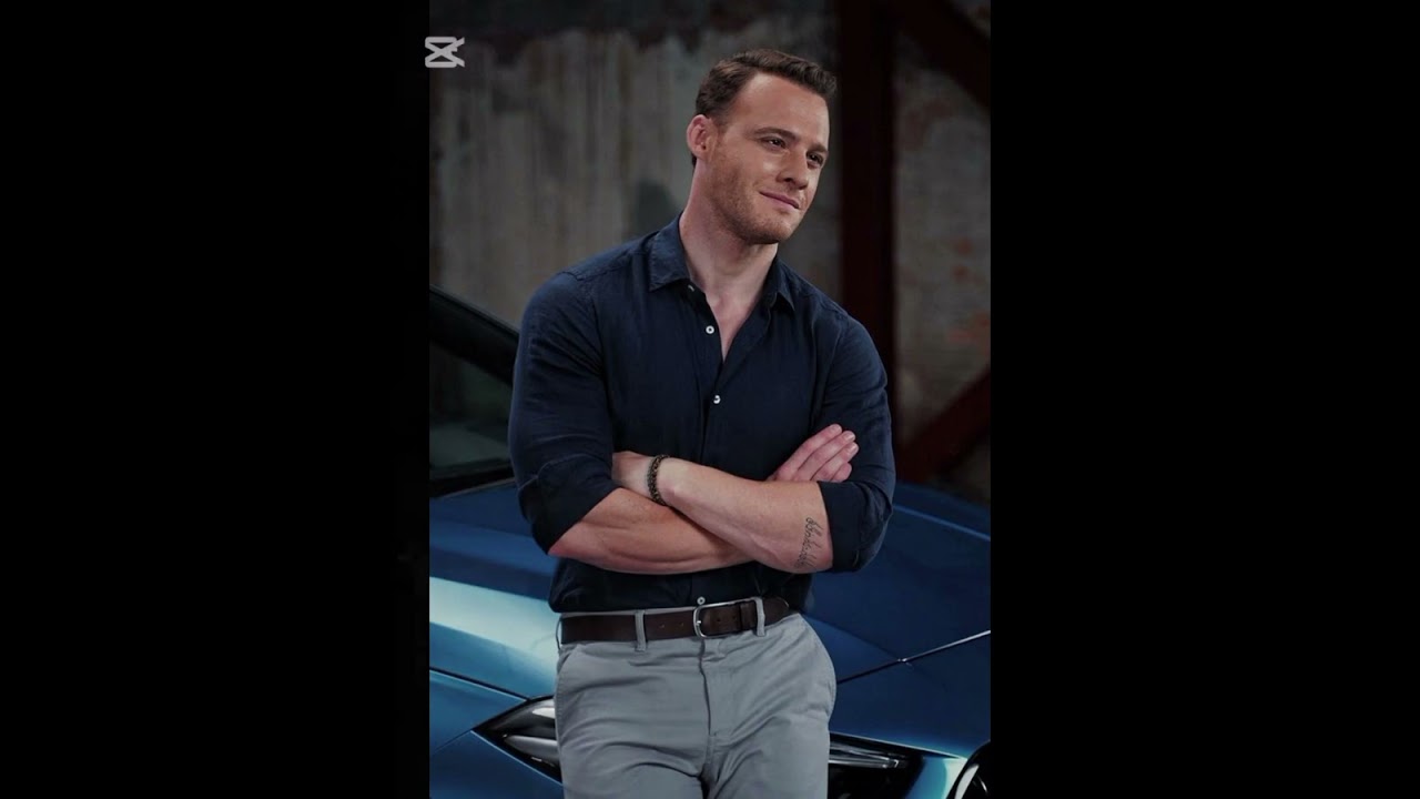 Секретный брак Керема Бюрсина раскрывается: его впервые видели с его женой!