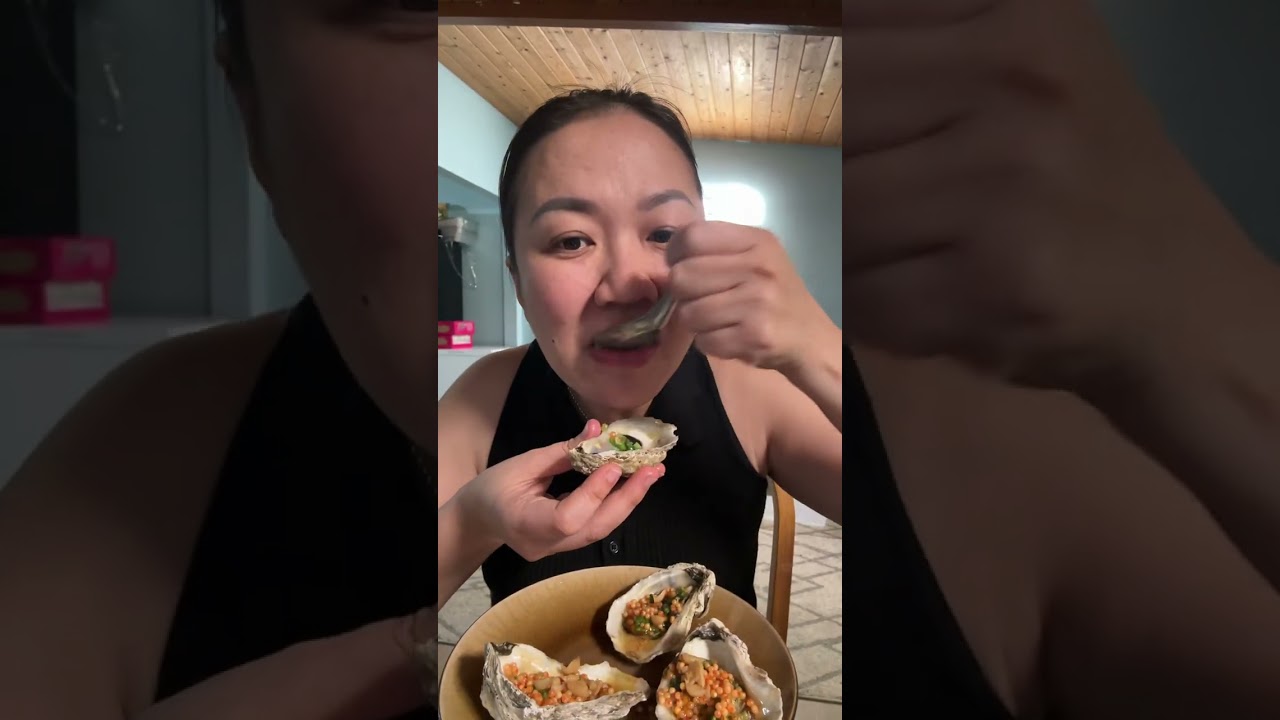 Hào mỡ hành mukbang