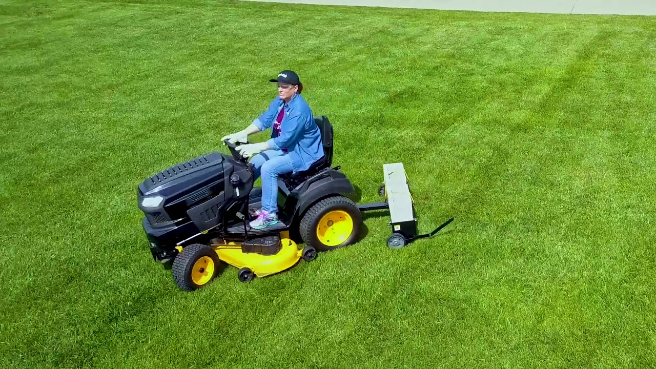 04 45 0544KD 40in  Spike Aerator V1
