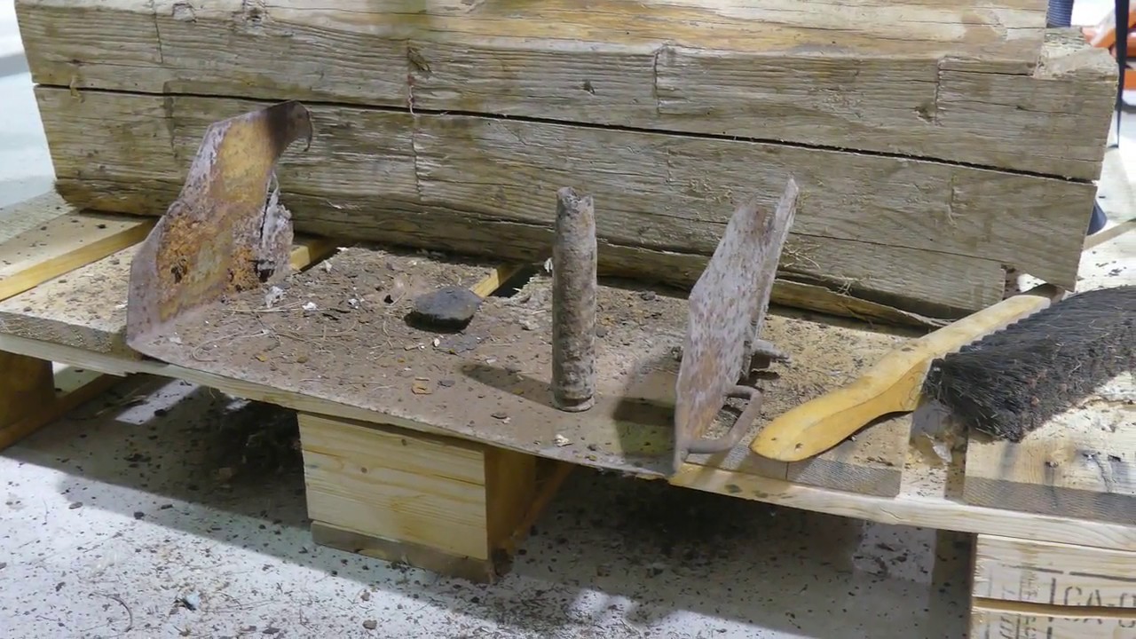 Flakpanzer Restoration: Cleaning Out 20mm Flak Gun Mechanism  (April 1, 2017)