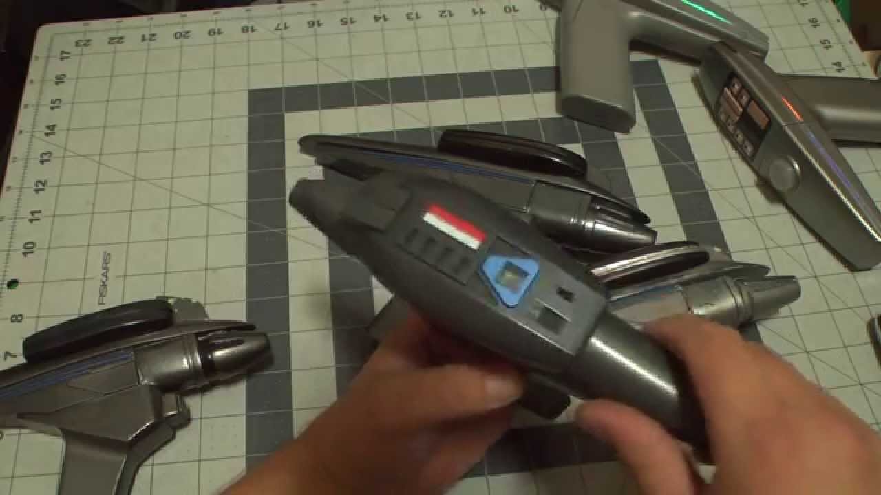 Diamond Select Star Trek 3 Phaser Unboxing and Review
