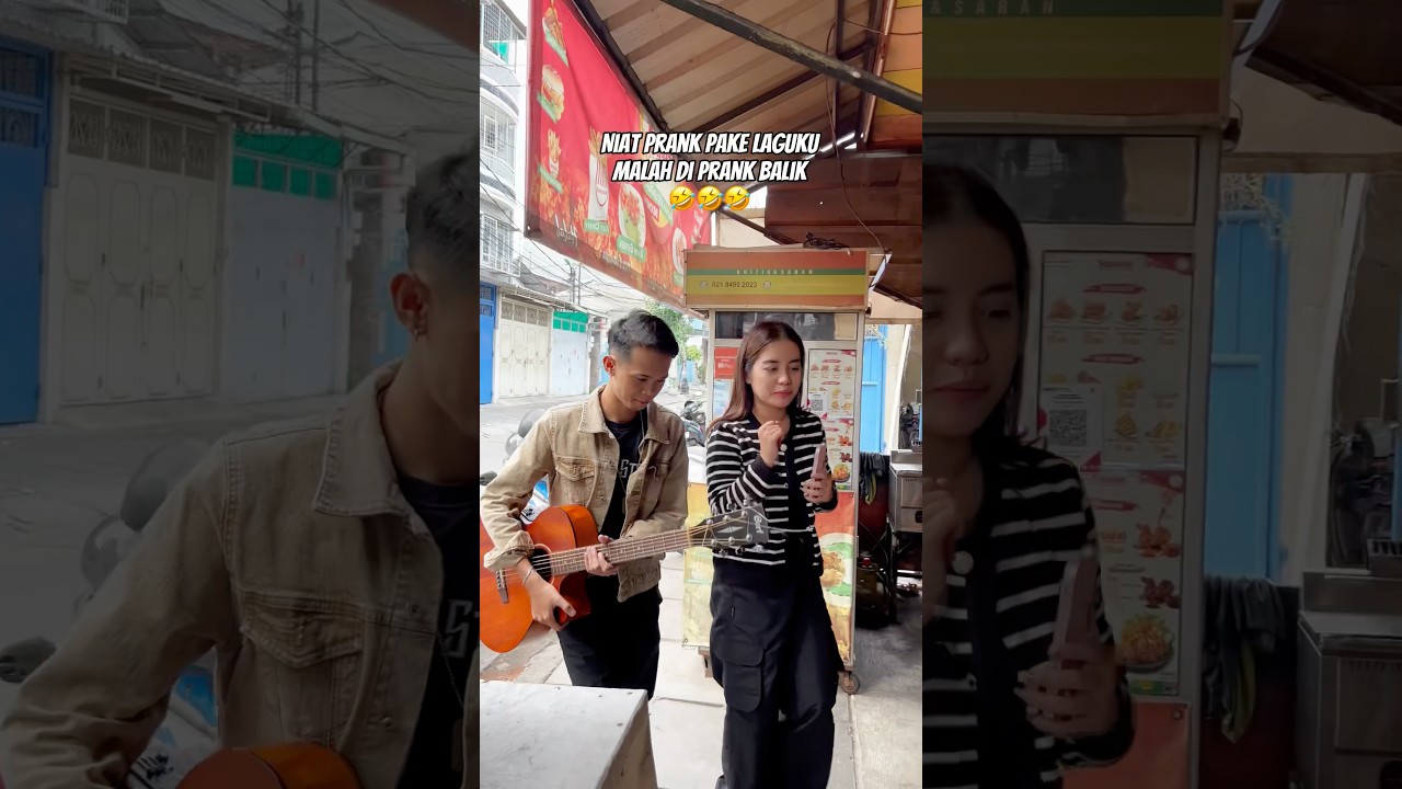 Ngeprank nyanyi malah disautin sama penyanyi aslinya juga🤣 #avoliaa #temanmakantemanavolia #prank