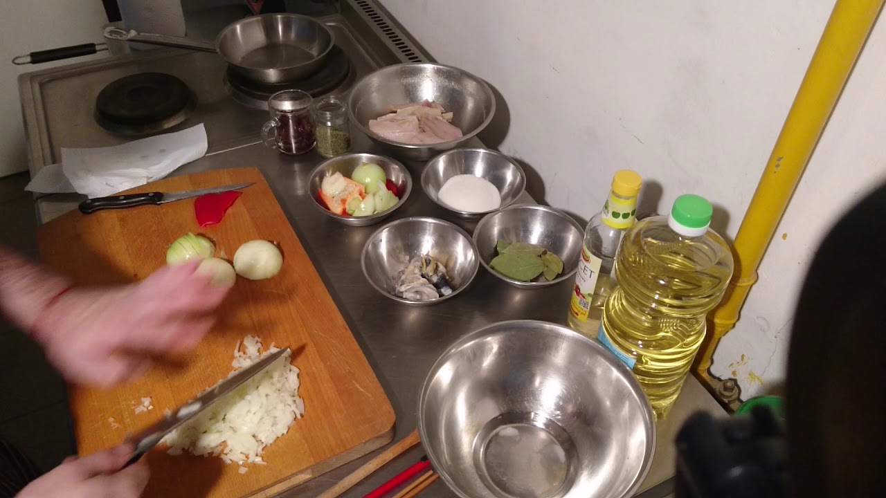 Śledż w oleju w wersji świątecznej z żurawiną