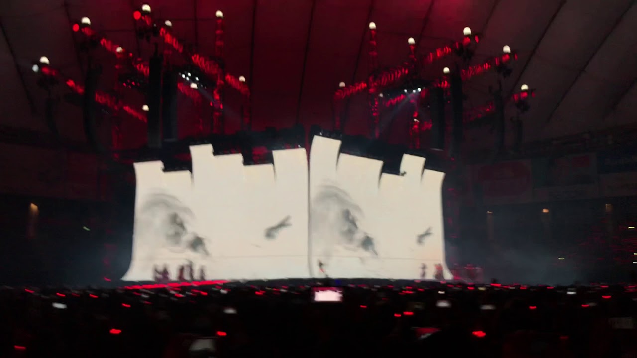 Taylor Swift - ...Ready For It - reputation Stadium Tour Intro / reptour Tokyo Night 2 - Nov 21 2018
