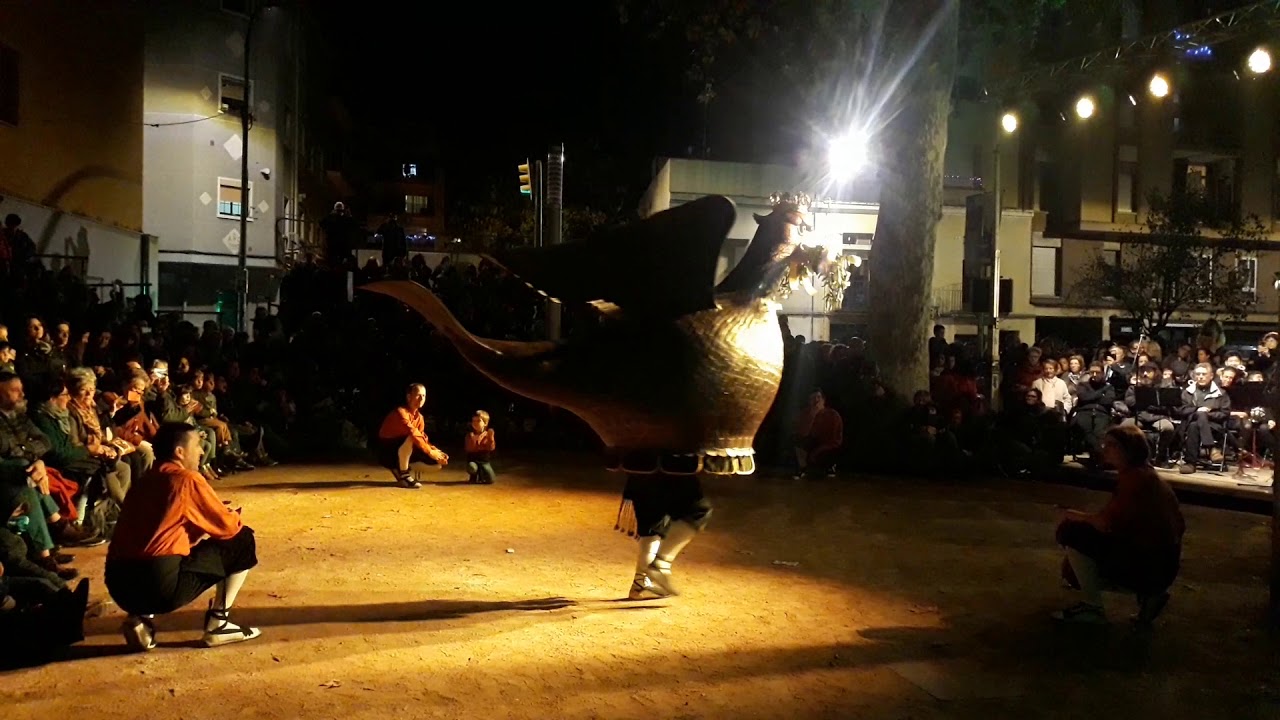 Estrena del Bestiari de l'Hospitalet - Ballada de l'Àliga de Cervera