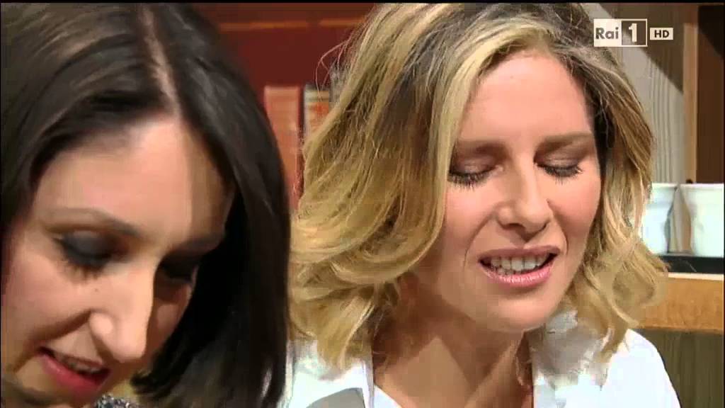 Come pulire le macchie - Lucia Cuffaro a Unomattina in Famiglia