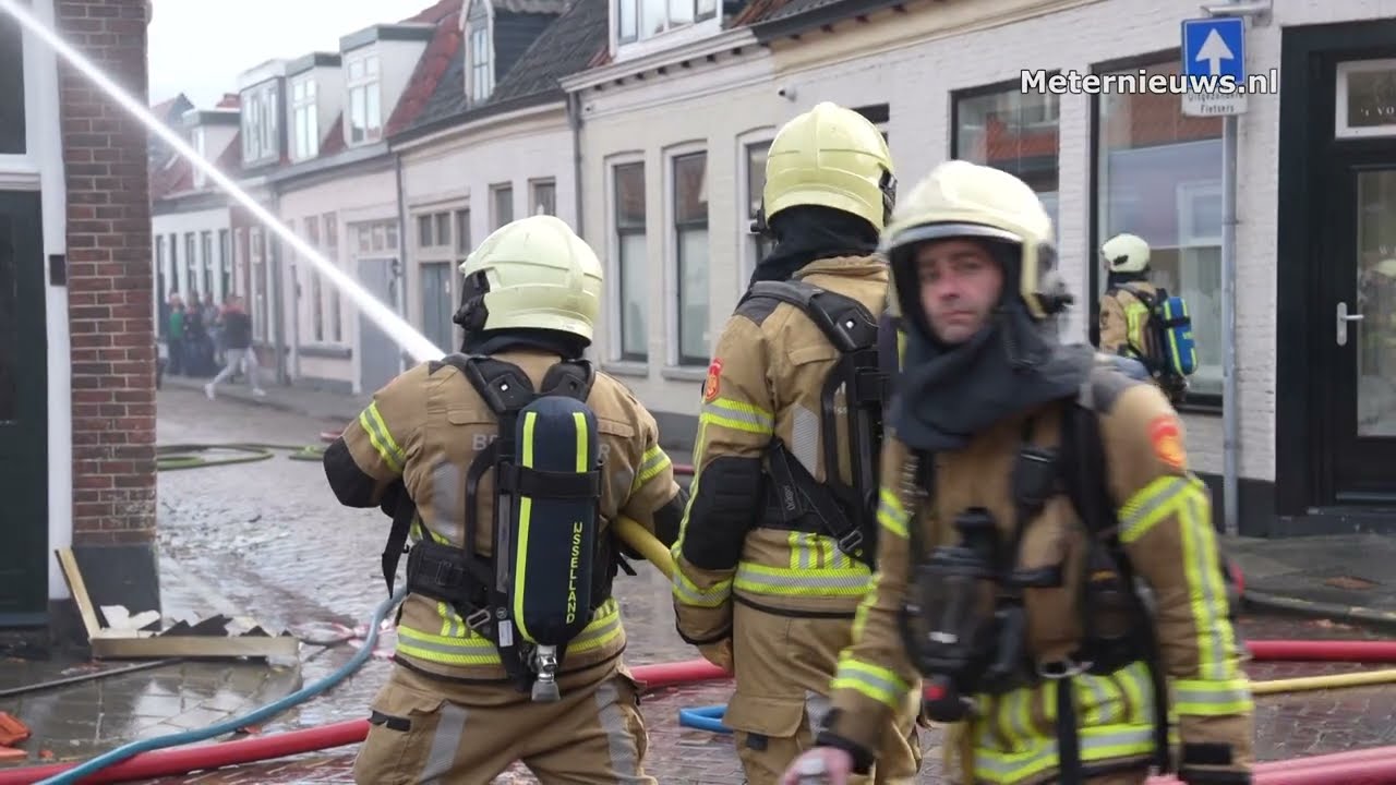 Grote brand woning in Steenwijk