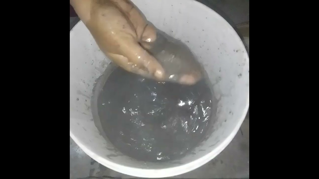 Pouring black dirt#crunchycrumbles #crumbleart #youtubevideo