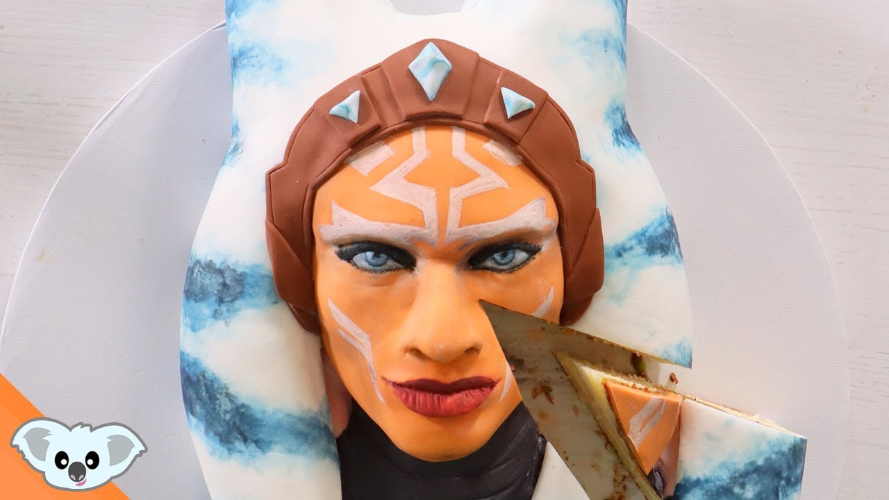 Mandalorian:  Ahsoka Tano  Star Wars Cake