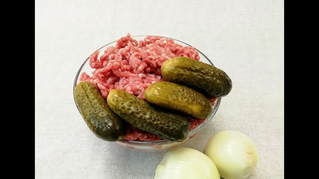 Просто добавьте огурцы прямо в фарш и получите самые сочные котлеты