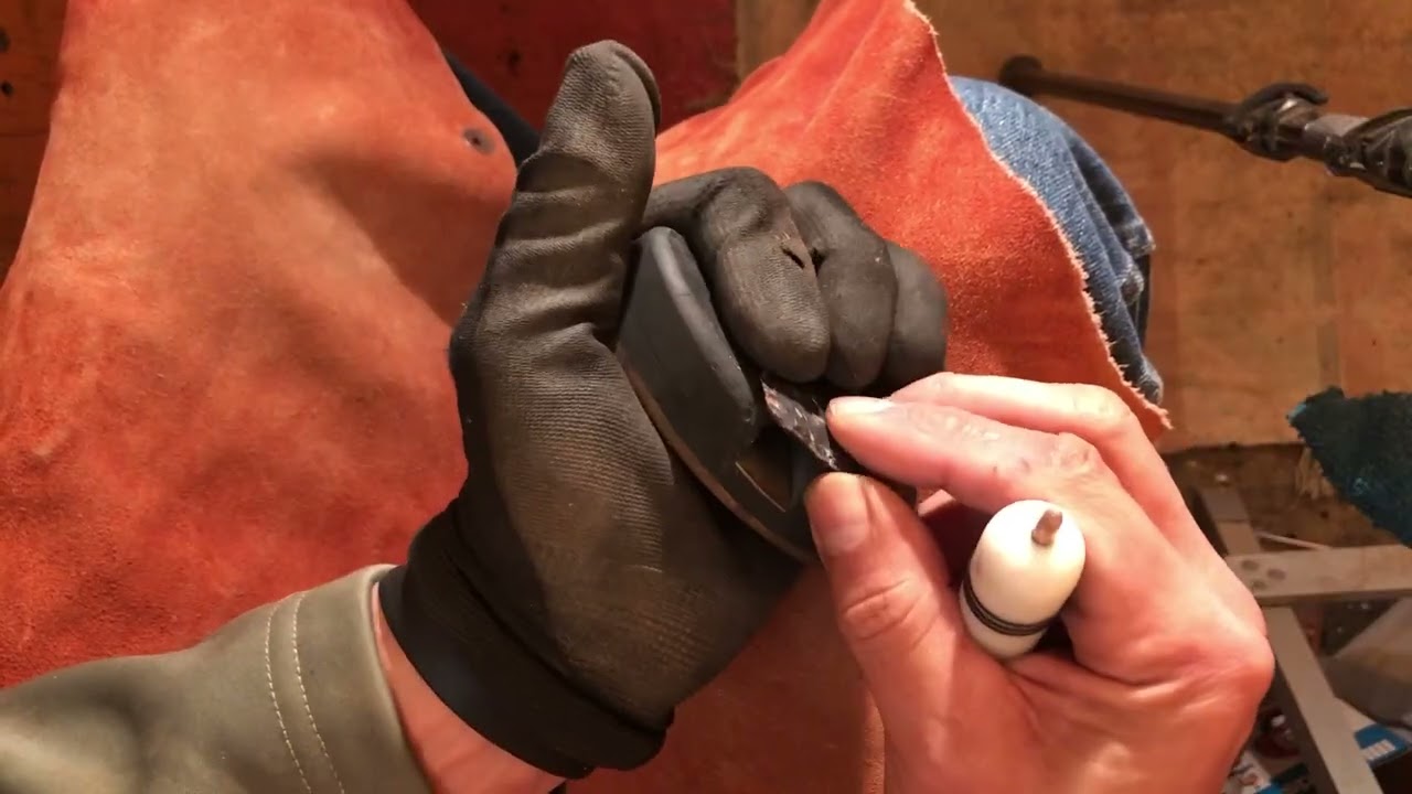 Knife River Flint made into side notch point