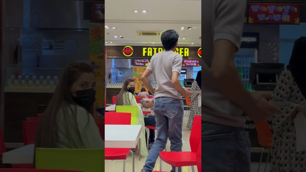 Girl voice couple reaction 🤣  #rjprank #funny #prankvideo #comedy #shortvideo #shorts #short