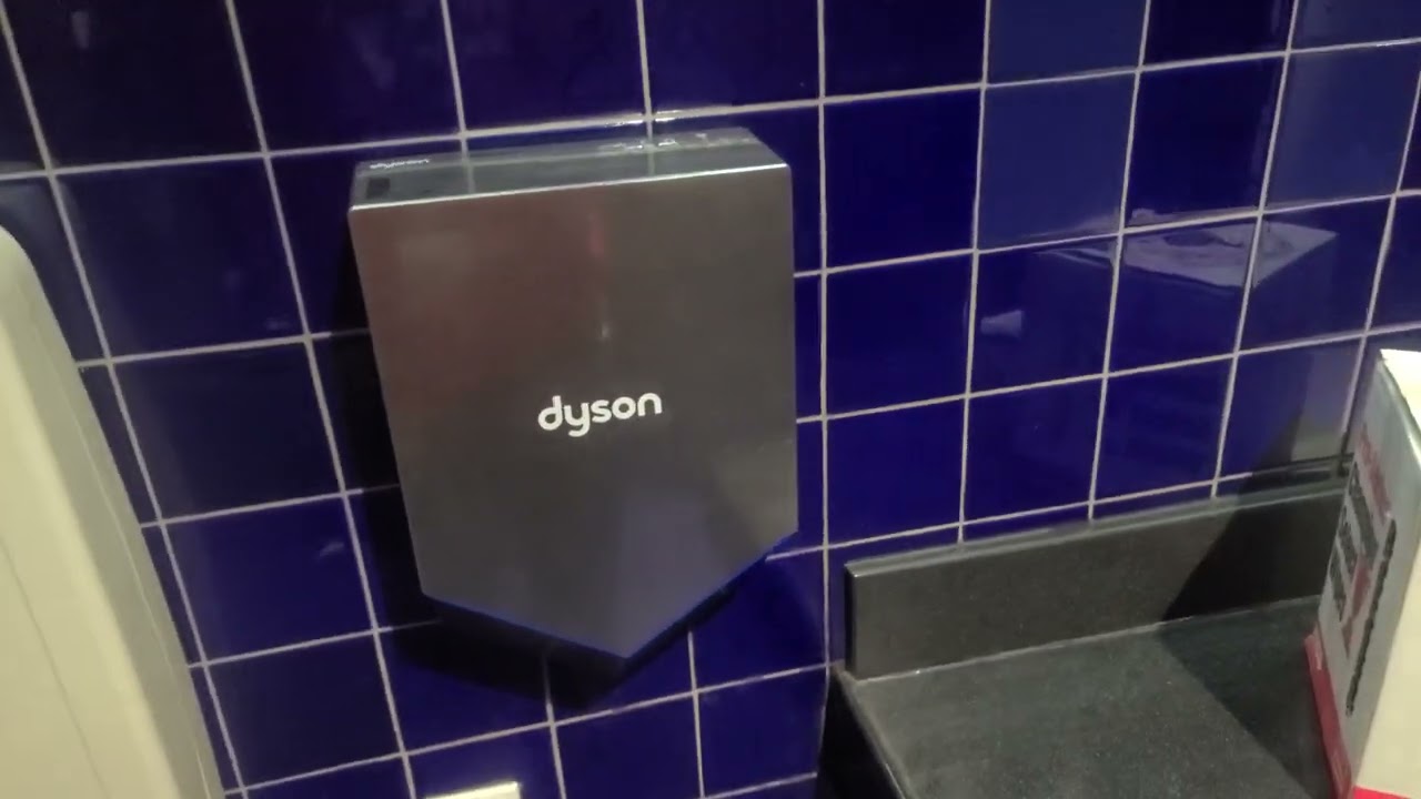 Dyson Airblade V | Universal Studios Tour | Universal City, CA