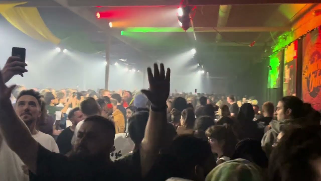 Russ D playing Militant Melodic Dubplate @ GDC, Eskimofabriek 16/03/24