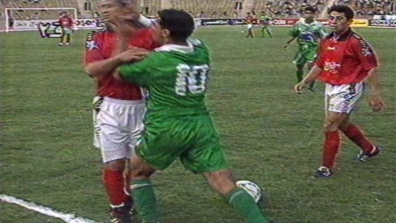 ملخص المباراة الصعبة بين الاهلى والمصرى موسم 1995-1996