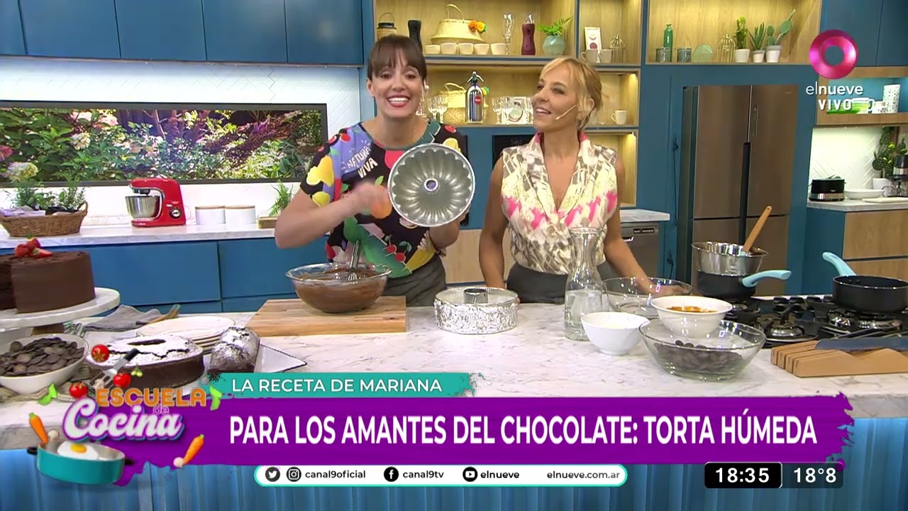 Torta húmeda de chocolate en Escuela de cocina