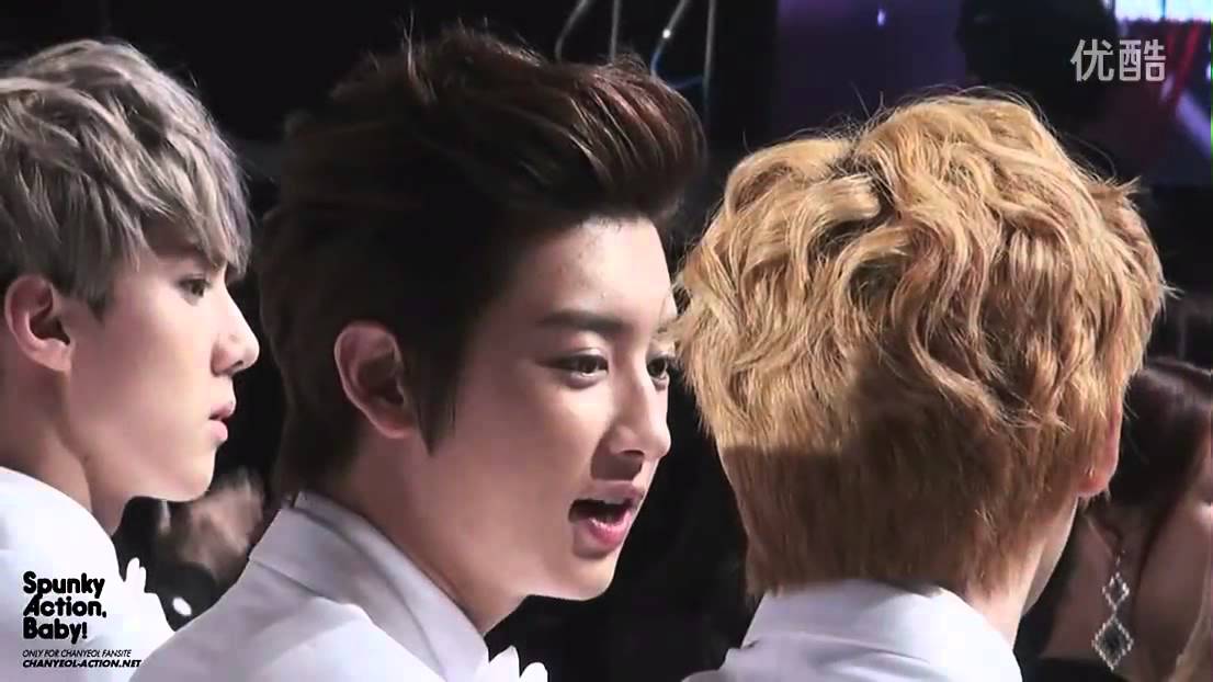 #WeMissYouWuYiFan(so sweet♥)EXO- Krisyeol moment(Kris & Chanyeol) You to me 牛燦