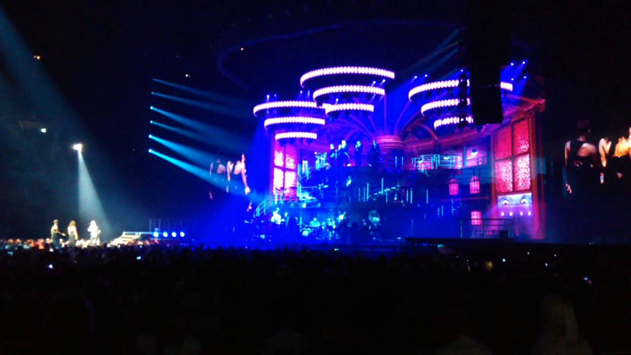Robbie Williams - Minnie the moocher + thoughts + Supreme (intro)