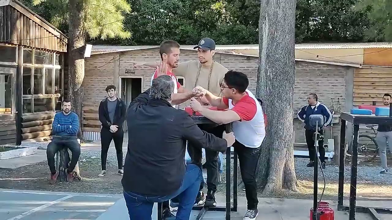 TORNEO DE LUCHA DE BRAZOS -ALEJANDOR KORN-ARGENTINA