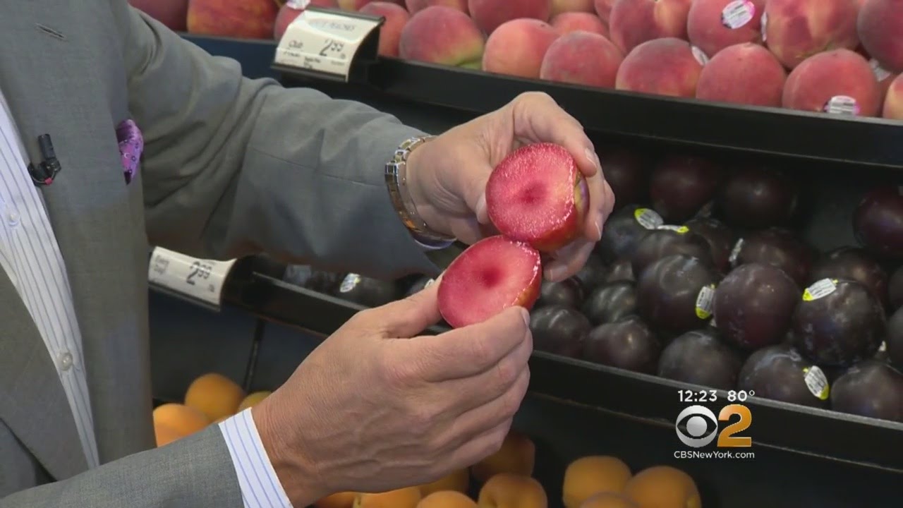 The Fresh Grocer: Pluot Plums