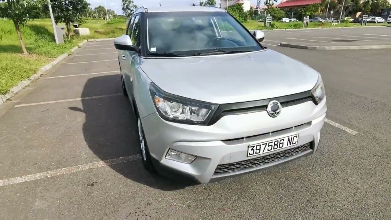 **** SSANGYONG Tivoli boite auto ****