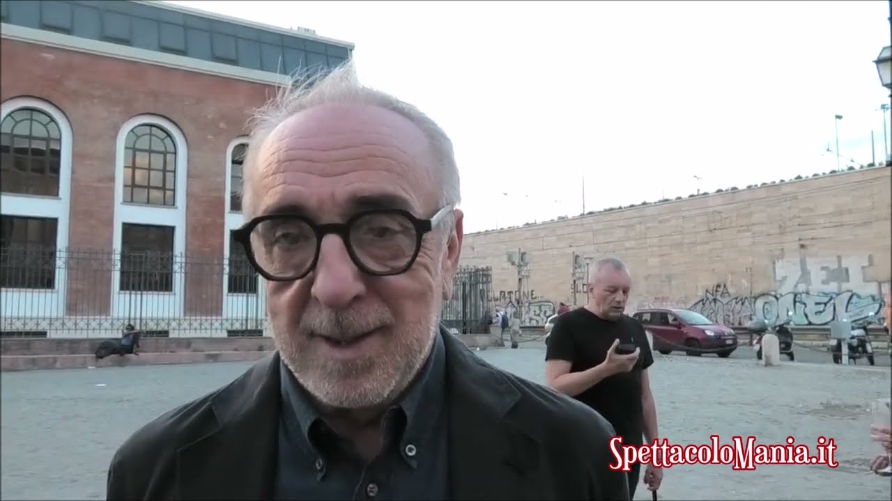 Ciarlatani, Silvio Orlando: siamo noi quando non accettiamo l'idea del fallimento