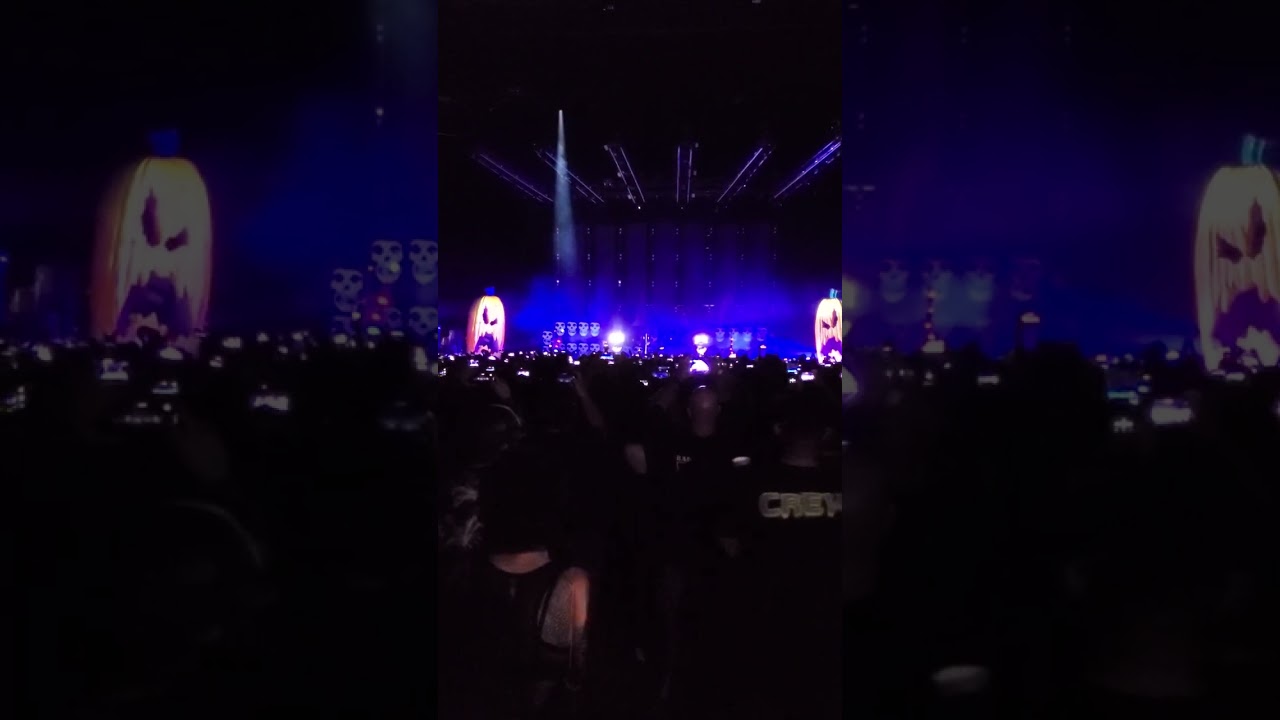 Misfits  intro all hell breaks loose