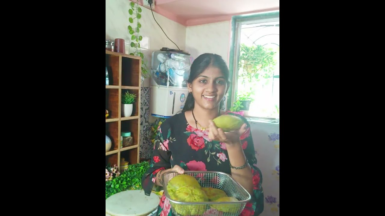 मटर की ऐसी पूरी बनाओगे तो कचोरी खाना भूल जाओगे #मटर पुरी #मटर की खस्ता पूरी