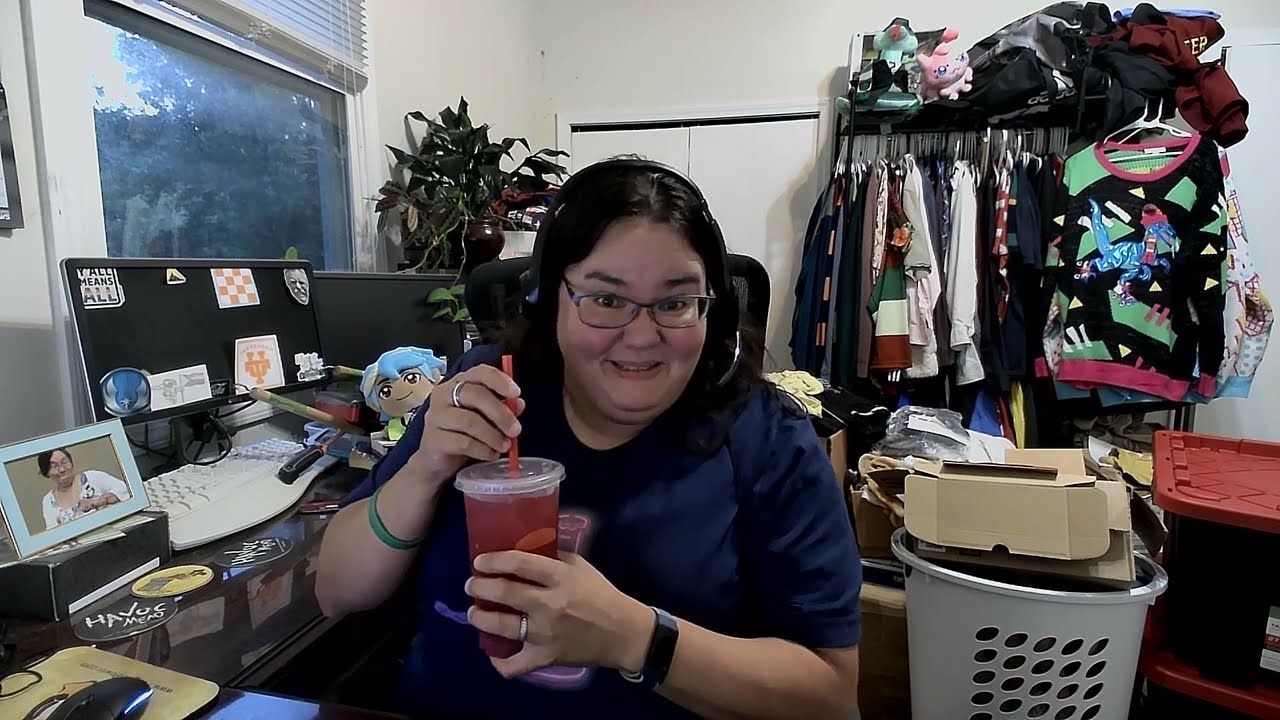 #weirdsodaforlife has it her way with Fiery Strawberry and Sprite from Burger King!