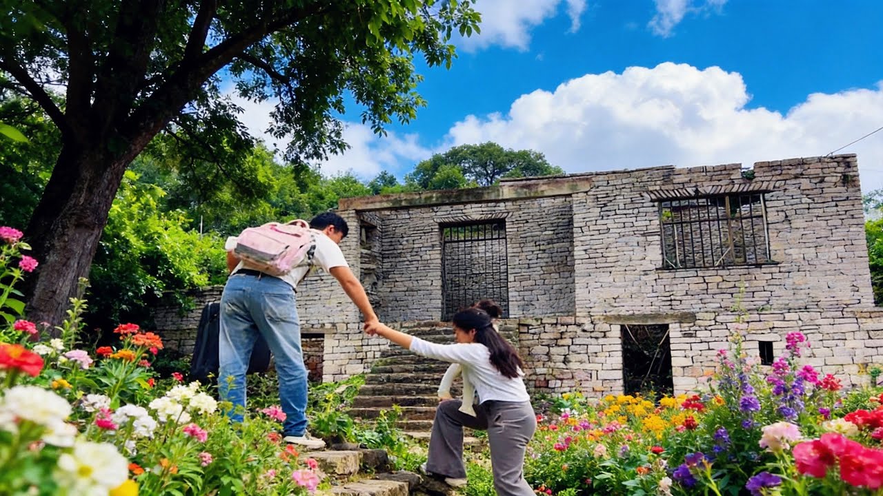 Transform Grandpa's old mud house into a fairytale courtyard#house #renovation#building#makeover