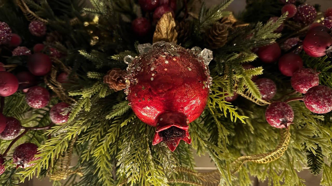 Christmas 2025 - Decorating the Mantel