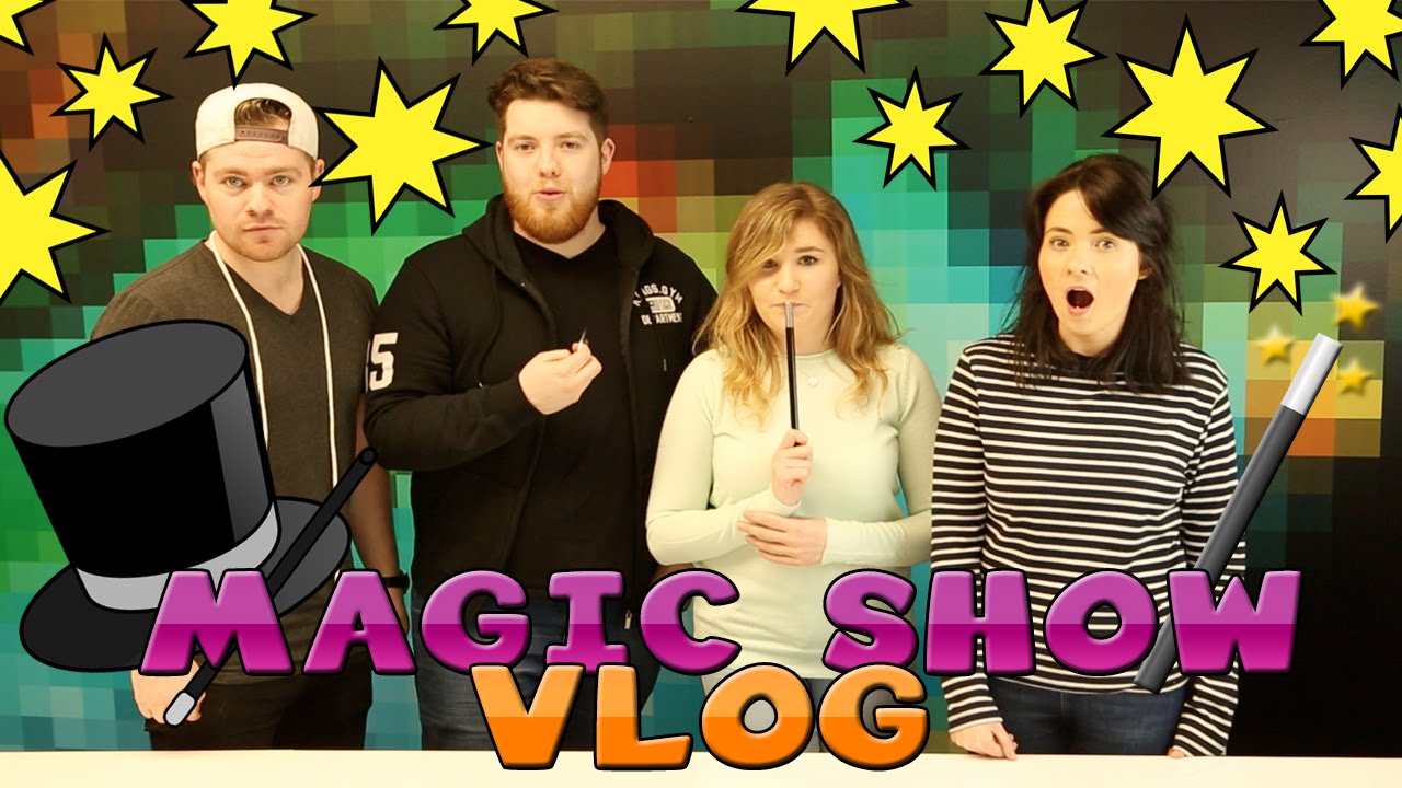 Little Kelly Vlogs : MAGIC SHOW WITH LITTLE CARLY AND SHARKY & SCUBA STEVE!