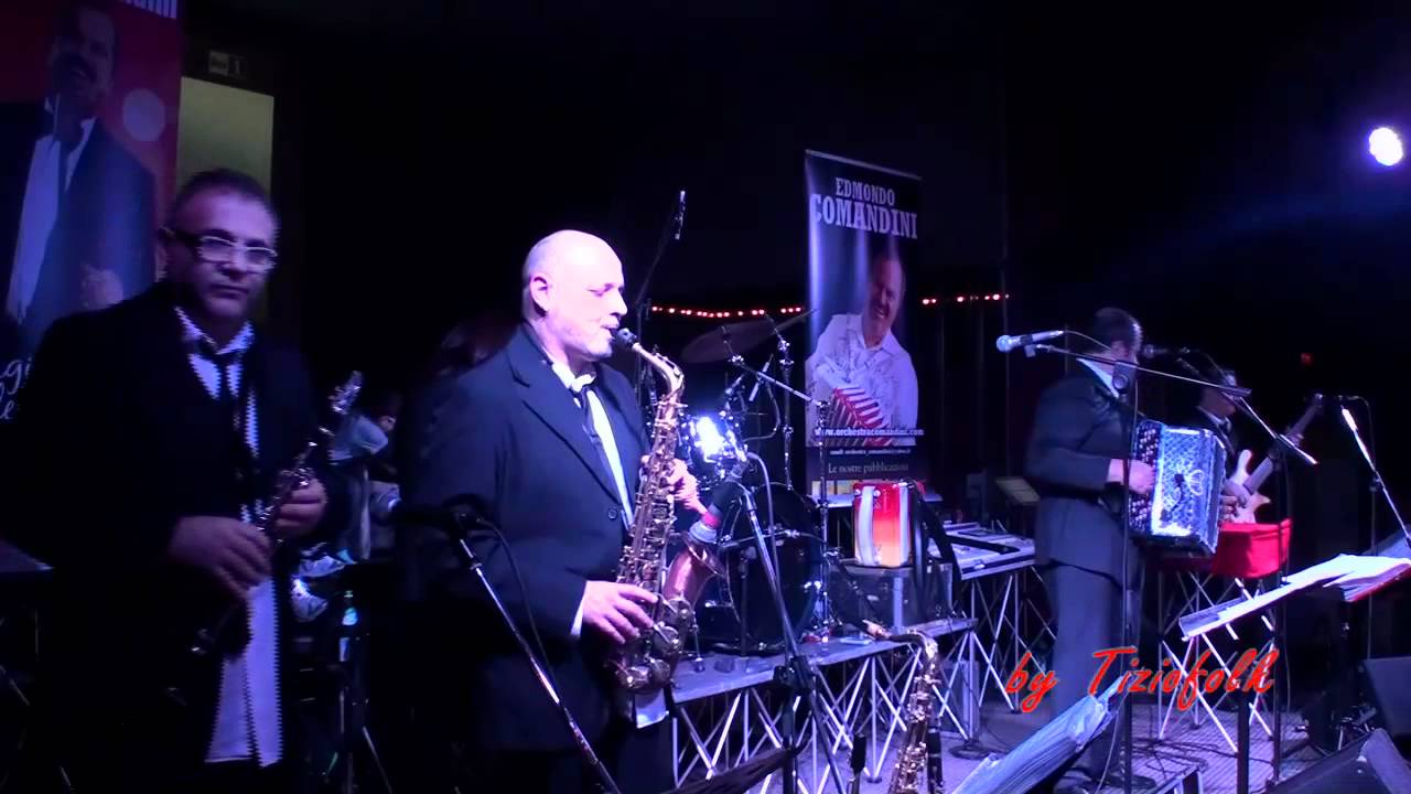 ROMANTICO valzer FERRER ROSSI eseguito dall'orchestra EDMONDO COMANDINI  all'Odeon Club 01 gen 2012