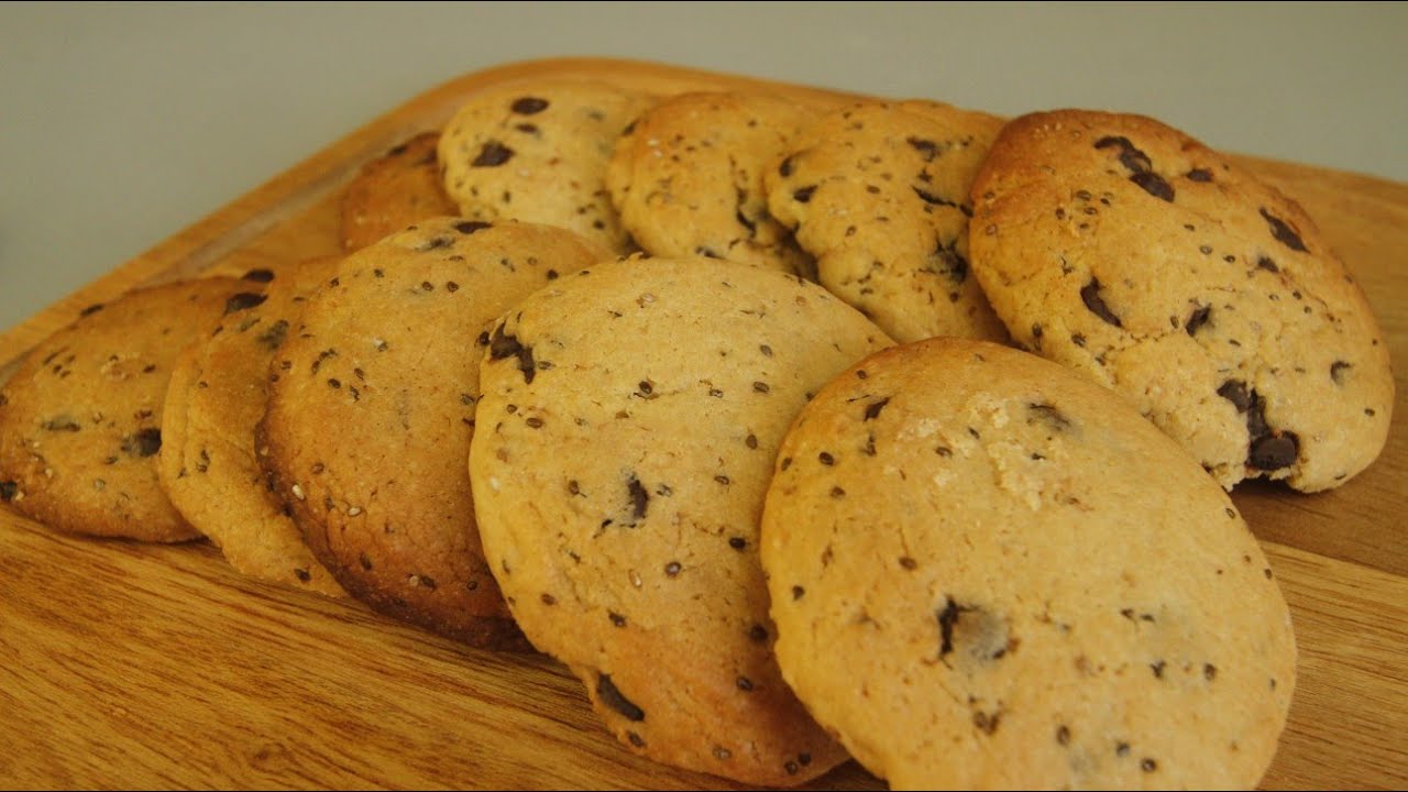 Chocolate Chips Cookies with Chia Seeds
