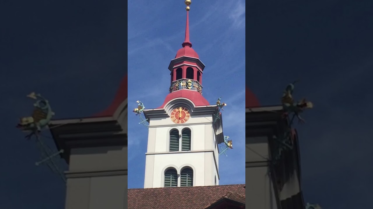 CH - Sursee ( LU). Kath. Stadtparrkirche. St.Georg Stundenschlag mit Mittagsläuten Teil 1