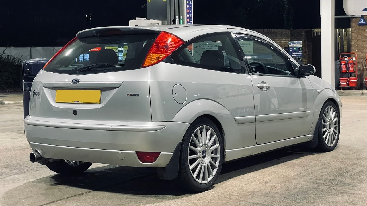 Upgrading The Brakes On My Ford Focus ST170 - MTEC Discs And EBC YellowStuff Pads