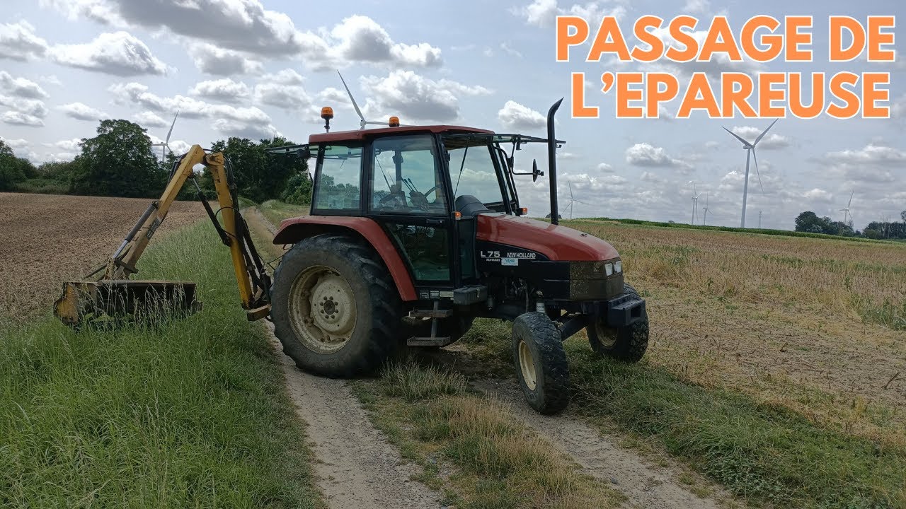 Entretien des accotements avec l'épareuse