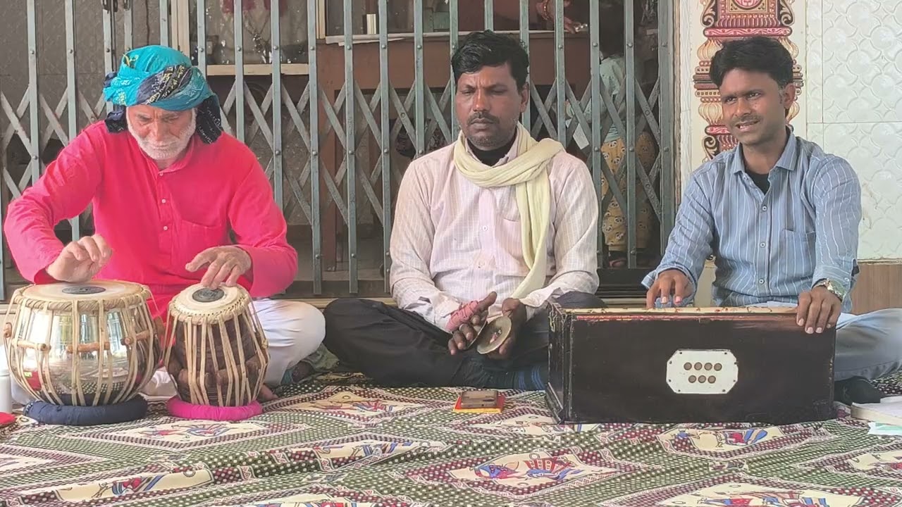 १६२३)बईठकी में #होली | खटिया धइले ठाढ़ | गायक #मुकेश सिंह तलीमापुर तबला #मनोज सिंह #बम ब्यास २२.२.२६