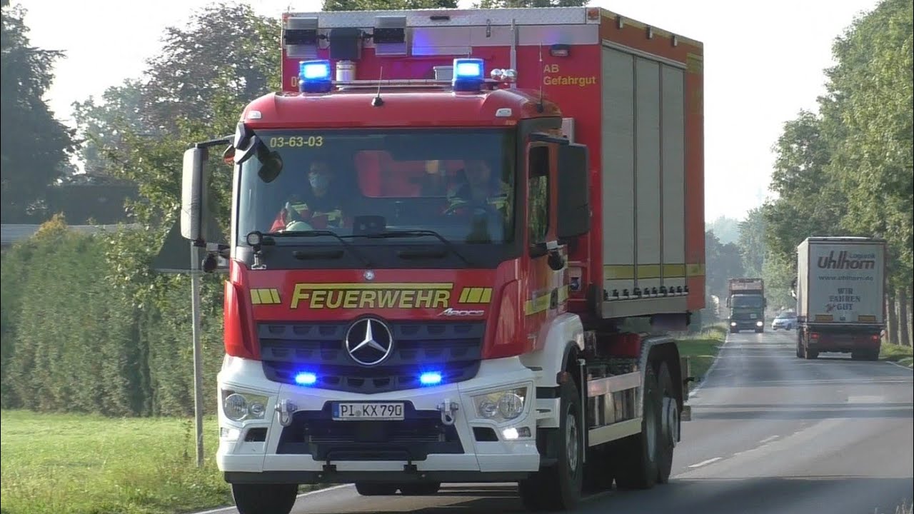 [Säurebehälter in MFH gefunden - Großeinsatz!] Einsatzfahrten LZ-G + RKiSH Kreis Pinneberg