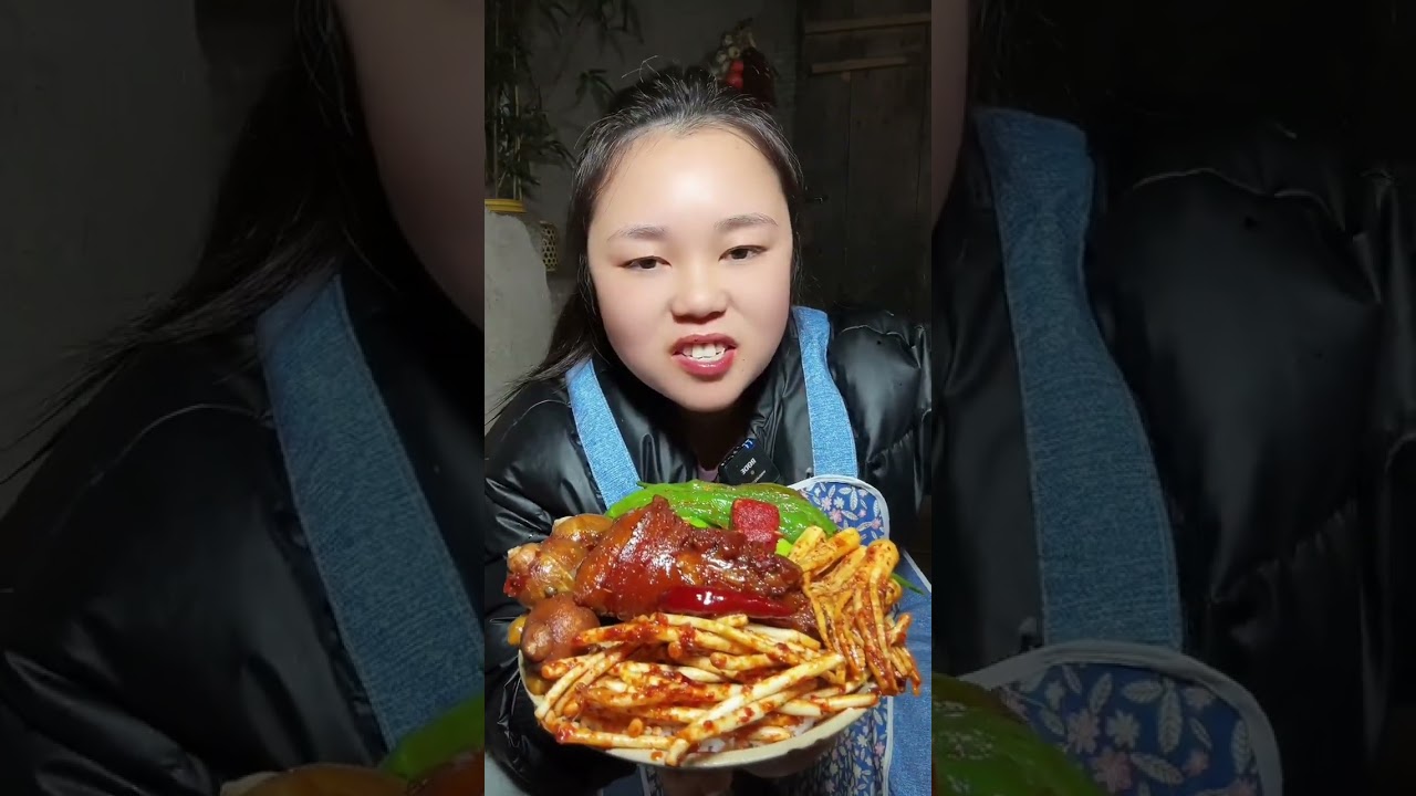 来啦！红烧猪尾巴、螺、笋子、凉拌折耳根、菠菜荤素搭配，营养美味#抖音美食#农村家常菜