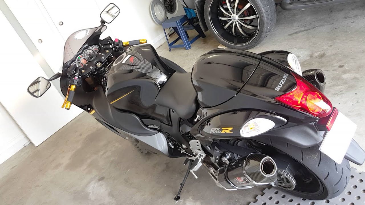 2015 Suzuki Hayabusa GSX1300R Walkaround, Start up with Yoshimura Carbon slip on exhaust