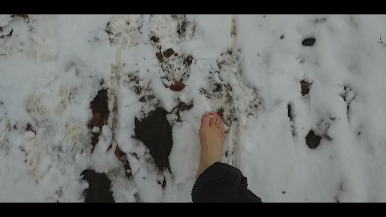 Barfuß im Schnee 🥶❄