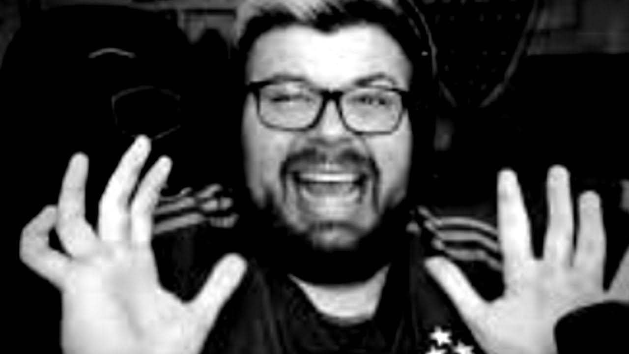Creepypastas para tener de fondo mientras te estas jalando el chile y escuchas un ``qué bonito``