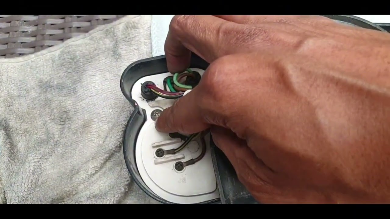 CARA BONGKAR SPEEDOMETER NINJA RR