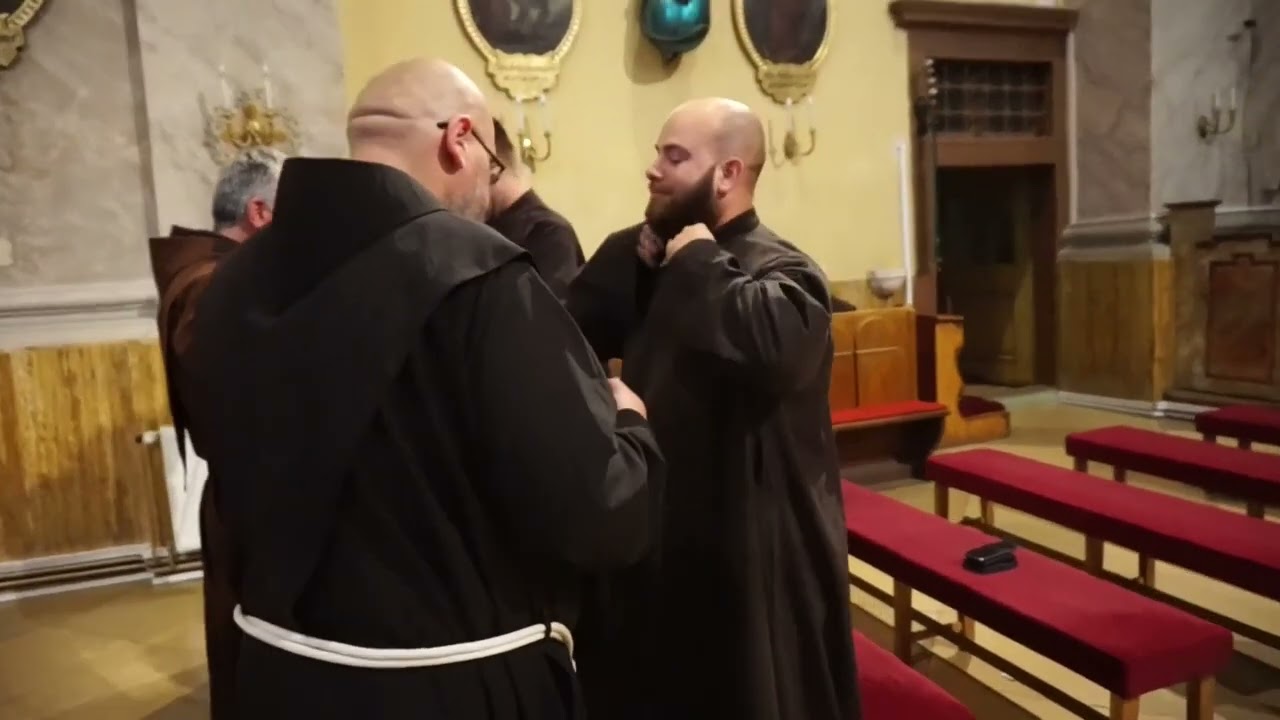 Obliečka a prvé rehoľné sľuby bratov františkánov