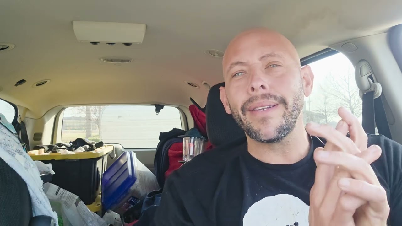 В каком возрасте ребенку уже нельзя ходить с вами в туалет?