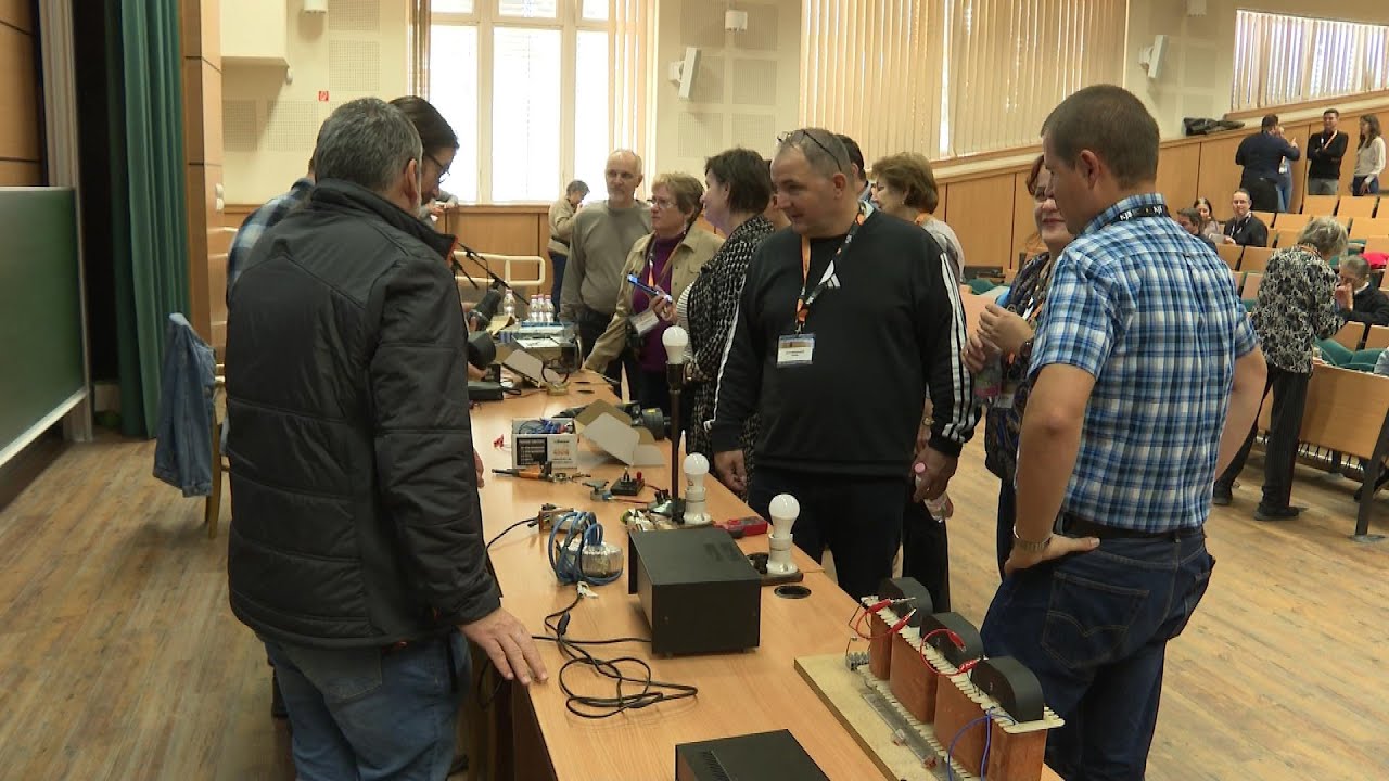 66. Orsz&aacute;gos Fizikatan&aacute;ri Ank&eacute;t &eacute;s Eszk&ouml;zbemutat&oacute;