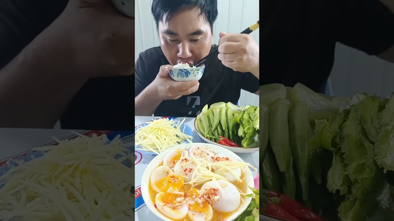 Hột vịt lòng đào ăn với nước mắm tỏi ớt bầu luộc, đậu bắp luộc | thánh sầu đâu